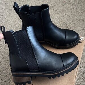 Journee Collection Black Ankle Booties